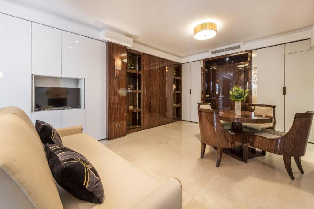 Milan Royal Suites - Luxury Duomo Zewnętrze zdjęcie